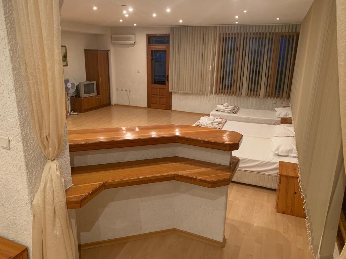 ביאלה Hotel Moskoiani מראה חיצוני תמונה